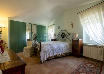 Camera / camera da letto - Casa semi indipendente Frazione San Giovanni
 
13, Fabriano - foto 14