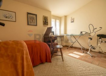 Camera / camera da letto - Casa semi indipendente Frazione San Giovanni
 
13, Fabriano - foto 20