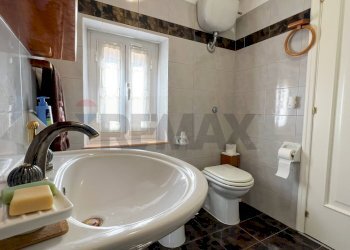 Bagno - Casa semi indipendente Frazione San Giovanni
 
13, Fabriano - foto 21