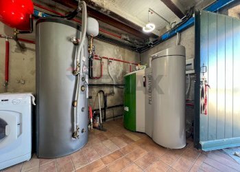 Lavanderia - Casa semi indipendente Frazione San Giovanni
 
13, Fabriano - foto 41