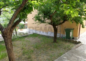 Giardino - Trilocale Via Bruno Buozzi
 
10, Falconara Marittima - foto 2