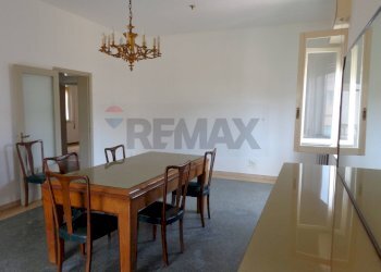 Sala da pranzo - Trilocale Via Bruno Buozzi
 
10, Falconara Marittima - foto 8