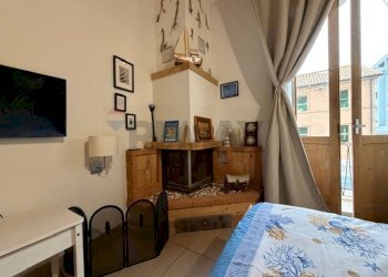 Camera / camera da letto - Bilocale via Flaminia
 
563, Falconara Marittima - foto 17