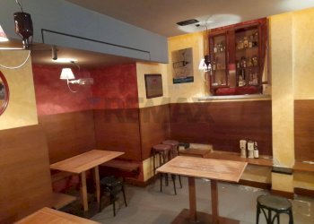 Sala da pranzo - Locale Commerciale Via Oberdan
 
7, Ancona - foto 2