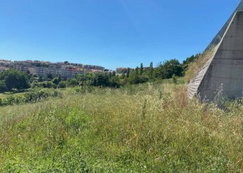 Vista delle montagne - Terreno edificabile Ippolito Nievo, Osimo - foto 2