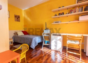 Camera / camera da letto - Quadrilocale Via Agostino Berenini
 
162, Fidenza - foto 14