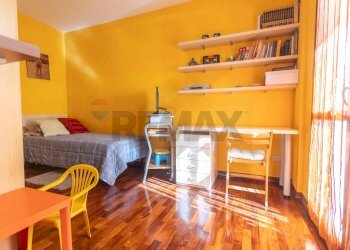 Camera / camera da letto - Quadrilocale Via Agostino Berenini
 
162, Fidenza - foto 17