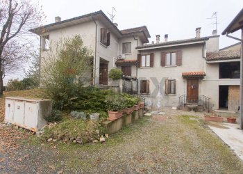 Casa all\'aperto - Semi-detached house Fornio
 
21, Fidenza - photo 1