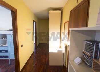 Hall / corridoio - Semi-detached house Fornio
 
21, Fidenza - photo 22