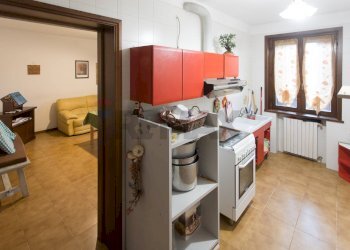 Cucina - Semi-detached house Fornio
 
21, Fidenza - photo 27