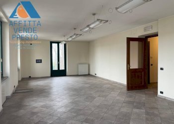 Foto 3 - Ufficio Via Martiri D'Italia
 
22, Caluso - foto 3