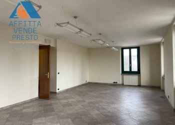 Foto 4 - Ufficio Via Martiri D'Italia
 
22, Caluso - foto 4