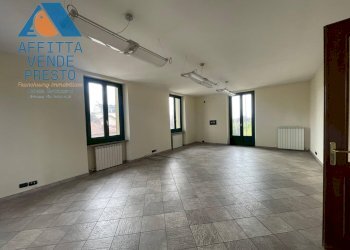 Foto 5 - Ufficio Via Martiri D'Italia
 
22, Caluso - foto 5