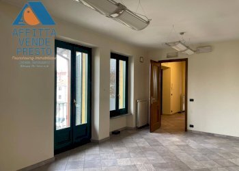 Foto 12 - Ufficio Via Martiri D'Italia
 
22, Caluso - foto 12