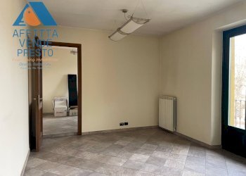 Foto 18 - Ufficio Via Martiri D'Italia
 
22, Caluso - foto 18