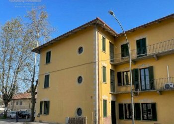 Foto 23 - Ufficio Via Martiri D'Italia
 
22, Caluso - foto 23