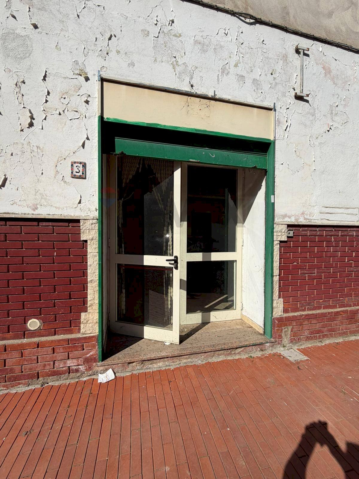 Edificio all\'aperto - Negozio Via Rio Persico
 
3, Carinola - foto 1