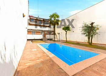 Piscina - Independent house Viale Monza
 
71, Milano - photo 1