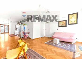 Sala da pranzo - Independent house Viale Monza
 
71, Milano - photo 4
