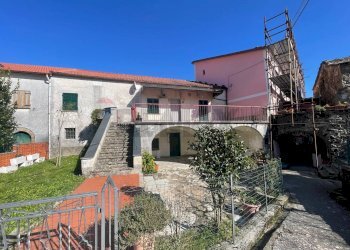 Casa all\'aperto - Casa semi indipendente TOCETO
 
88, Varese Ligure - foto 2