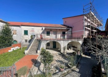 Casa all\'aperto - Casa semi indipendente TOCETO
 
88, Varese Ligure - foto 11