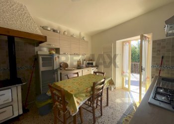 Cucina - Casa semi indipendente TOCETO
 
88, Varese Ligure - foto 27