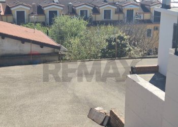 Edificio all\'aperto - Commercial Premises Grottaminarda - photo 4