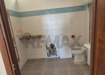 Bagno - Commercial Premises Grottaminarda - photo 7
