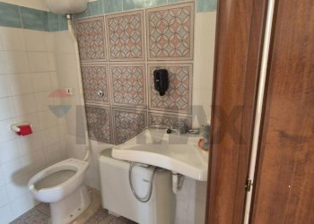 Bagno - Commercial Premises Grottaminarda - photo 8
