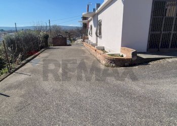 Edificio all\'aperto - Commercial Premises Grottaminarda - photo 20