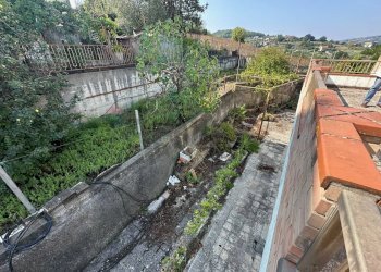 Edificio all\'aperto - Independent house Benevento - photo 9