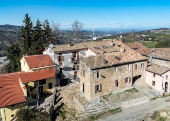Casa all\'aperto - Casa semi indipendente Strada per Bersatico
 
14, Lesignano de' Bagni - foto 43