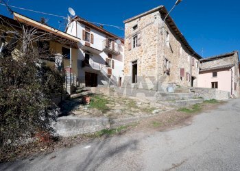 Casa all\'aperto - Casa semi indipendente Strada per Bersatico
 
14, Lesignano de' Bagni - foto 1