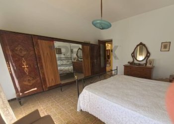 Camera / camera da letto - Villa Strada provinciale 1
 
14, Torretta - foto 13