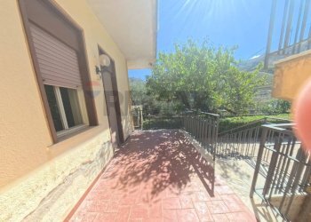 Balcone - Villa Strada provinciale 1
 
14, Torretta - foto 17