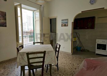Sala da pranzo - Casa semi indipendente Piazza Vittorio Emanuele
 
8, Bagheria - foto 4