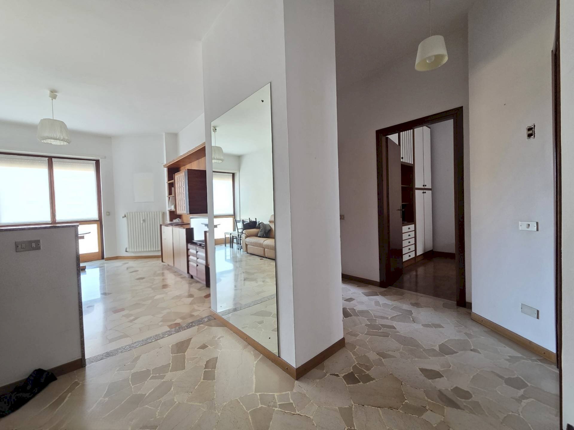 Foto 2 - Trilocale Via San Francesco
 
27, Opera - foto 2