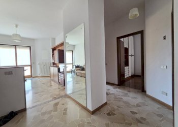 Foto 2 - Three-room apartment Via San Francesco
 
27, Opera - photo 2