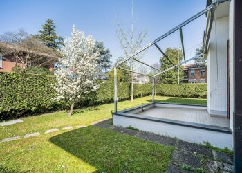 Giardino - Villa VIA PINDEMONTE
 
25, Reggio nell'Emilia - foto 6