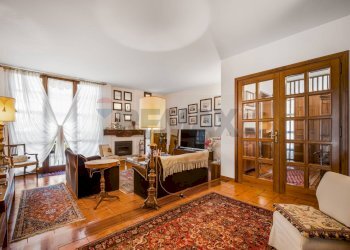 Soggiorno - Villa VIA PINDEMONTE
 
25, Reggio nell'Emilia - foto 10
