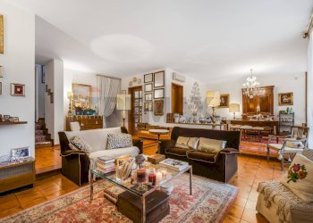 Soggiorno - Villa VIA PINDEMONTE
 
25, Reggio nell'Emilia - foto 13