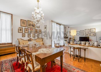 Sala da pranzo - Villa VIA PINDEMONTE
 
25, Reggio nell'Emilia - foto 15