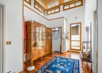 Hall / corridoio - Villa VIA PINDEMONTE
 
25, Reggio nell'Emilia - foto 28