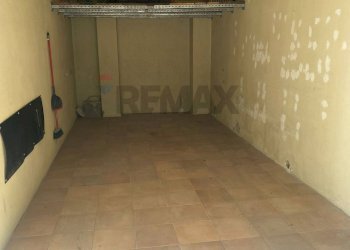 Parcheggio - Bilocale Via Gramsci
 
34, Arona - foto 19