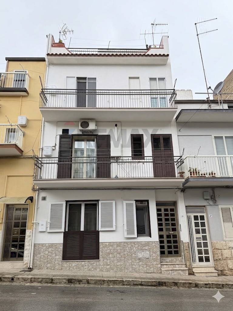 Edificio all\'aperto - Apartment via del faggio
 
71, Ragusa - photo 1
