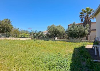 Giardino - Villa Via Simeto
 
13, Ragusa - foto 8