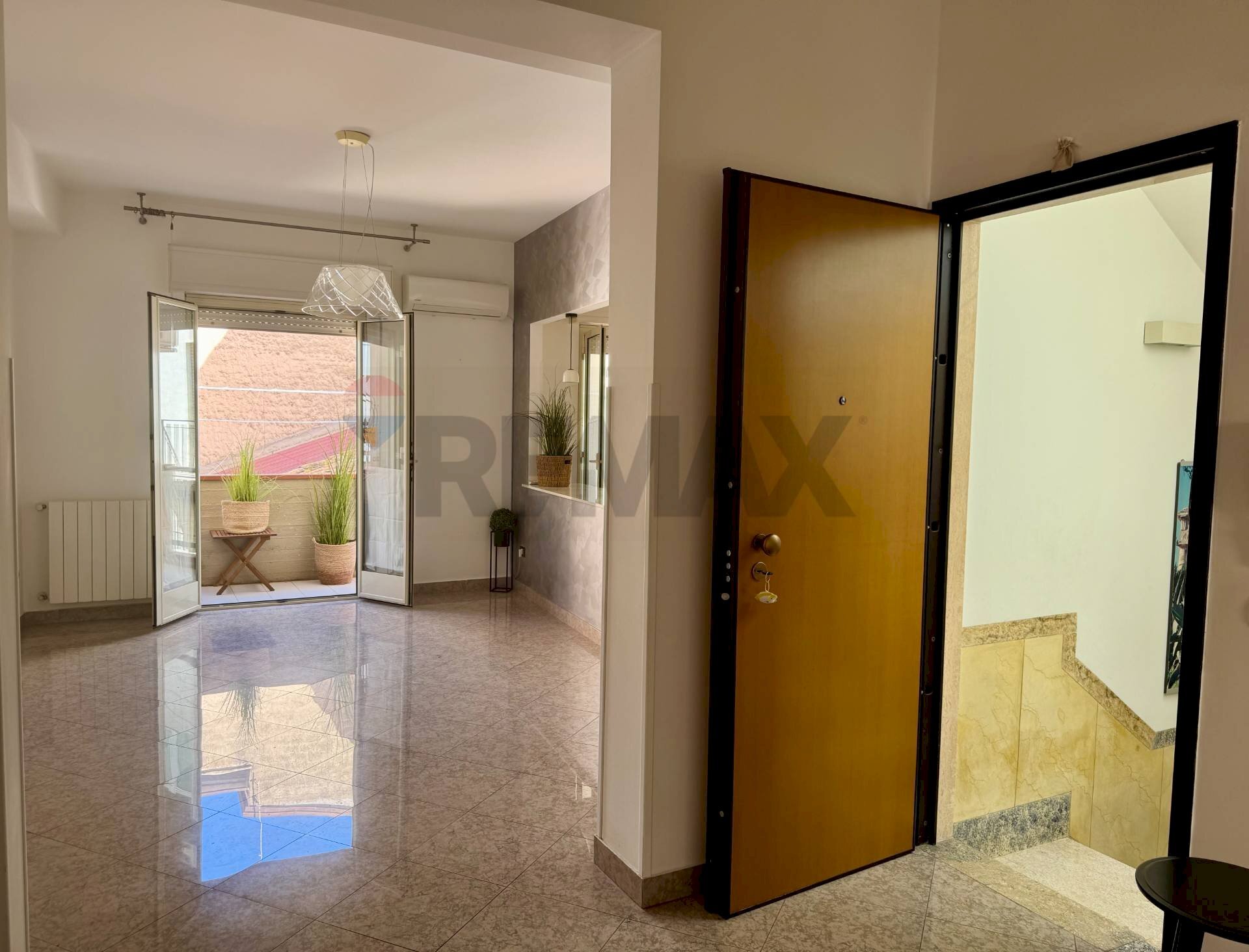 1 Piano/ Ingresso/ Cucina/ Balcone - Casa indipendente Via Torquato Tasso
 
191, Alcamo - foto 1