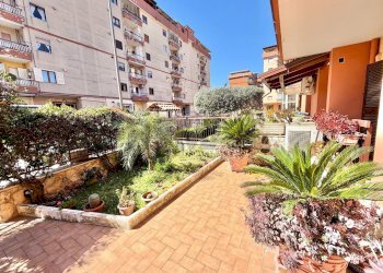 Edificio all\'aperto - Villa a Schiera VIA TEVERE
 
80, Marano di Napoli - foto 4