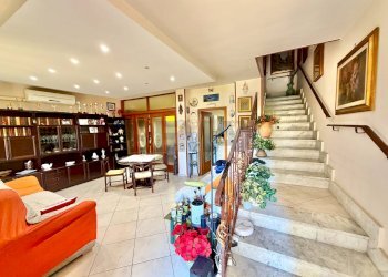 Scale - Villa a Schiera VIA TEVERE
 
80, Marano di Napoli - foto 14