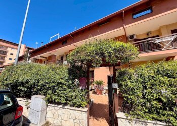 Edificio all\'aperto - Villa a Schiera VIA TEVERE
 
80, Marano di Napoli - foto 59